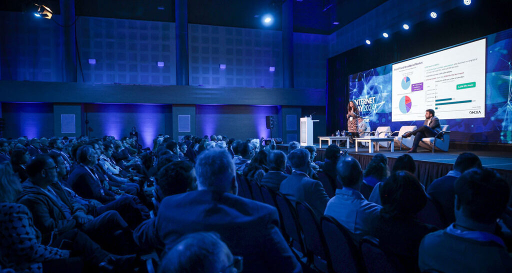 Agenda completa de Internet Day 2025