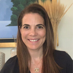 Nina Muyshondt, Vicepresidenta de Marketing de izzi