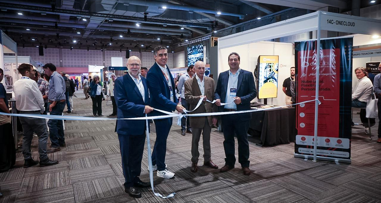 Internet Day 2025: Nuevo hall, más stands y la apuesta por la eficiencia en conectividad