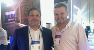 Artic celebra distribución con Kase