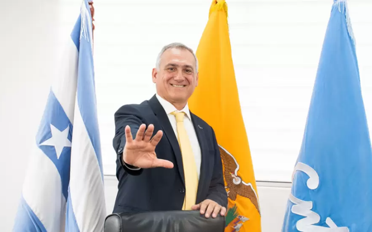 Ronald Spina, de CNT Ecuador: ‘Estamos ampliando fibra y servicios digitales en todo el país’